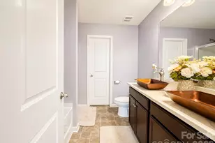 7129 Branch Fork Rd, Charlotte, NC 28215 - Photo 41