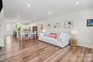 10024 Hemingway Pl, Charlotte, NC 28227 - Photo 7