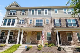 10024 Hemingway Pl, Charlotte, NC 28227 - Photo 1