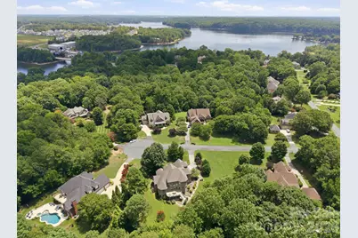 579 Morning Glory Court, Lake Wylie, SC 29710 - Photo 5