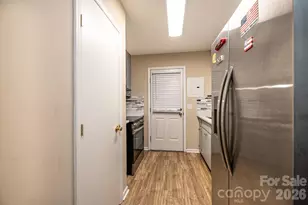 525 12th Street SW, Hickory, NC 28602 - Photo 13