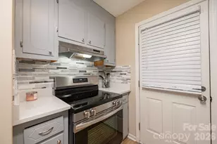 525 12th Street SW, Hickory, NC 28602 - Photo 11