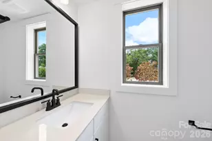 1124 Berryhill Rd, Charlotte, NC 28208 - Photo 17