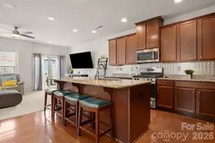 315 Scenic View Ln, Matthews, NC 28104 - Photo 5