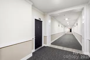 1000 E Woodlawn Rd, Charlotte, NC 28209 - Photo 11