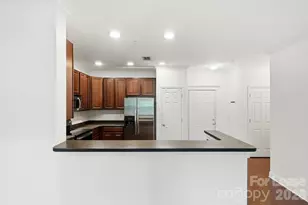 1000 E Woodlawn Rd, Charlotte, NC 28209 - Photo 17