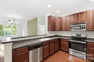 1000 E Woodlawn Rd, Charlotte, NC 28209 - Photo 23