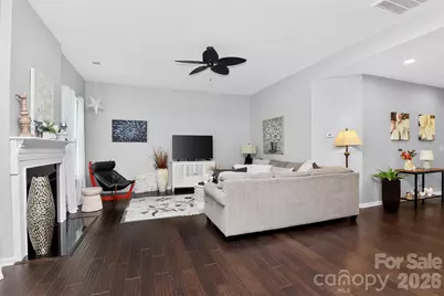 12823 Plumleaf Drive, Charlotte, NC 28213 - Photo 17