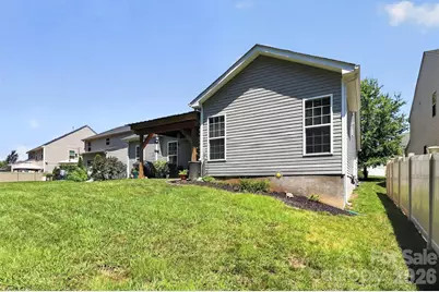 12823 Plumleaf Drive, Charlotte, NC 28213 - Photo 39
