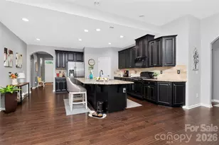 12823 Plumleaf Dr, Charlotte, NC 28213 - Photo 9