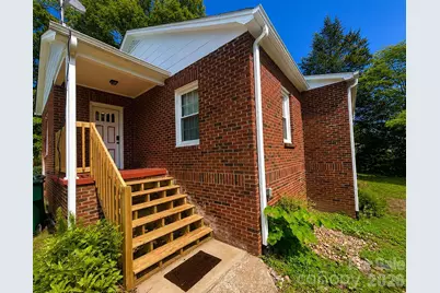 112 3rd Street NE, Conover, NC 28613 - Photo 3