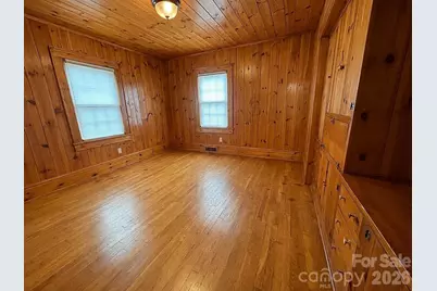 112 3rd Street NE, Conover, NC 28613 - Photo 27