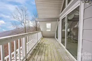 6777 Pinnacle Mountain Rd, Zirconia, NC 28790 - Photo 33
