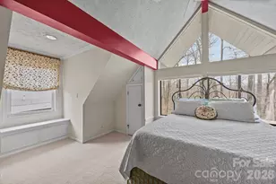 6777 Pinnacle Mountain Rd, Zirconia, NC 28790 - Photo 19