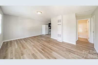 402 E Webb Street, Dallas, NC 28034 - Photo 9