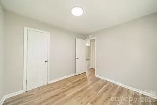 402 E Webb St, Dallas, NC 28034 - Photo 21