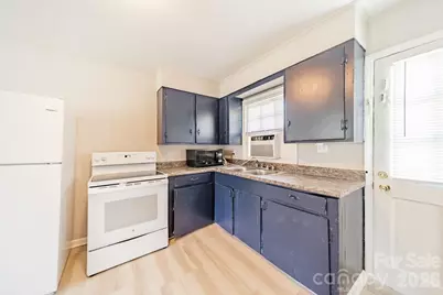 402 E Webb Street, Dallas, NC 28034 - Photo 15