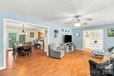 216 Dundeve Circle, Hendersonville, NC 28792 - Photo 7