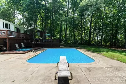 216 Dundeve Circle, Hendersonville, NC 28792 - Photo 41