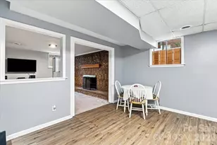 216 Dundeve Cir, Hendersonville, NC 28792 - Photo 31
