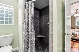 216 Dundeve Cir, Hendersonville, NC 28792 - Photo 27