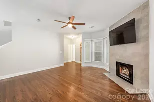 437 Clarkson Green St, Charlotte, NC 28202 - Photo 3