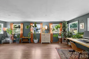 122 Scenic View Dr, Swannanoa, NC 28778 - Photo 5