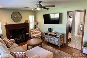 600 W Cama St, Charlotte, NC 28217 - Photo 11
