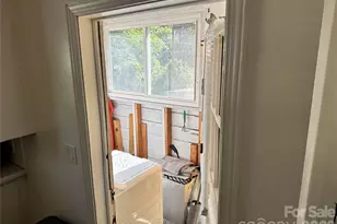600 W Cama St, Charlotte, NC 28217 - Photo 19