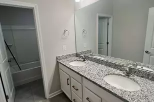 5714 Rivulet Wy, Charlotte, NC 28215 - Photo 17