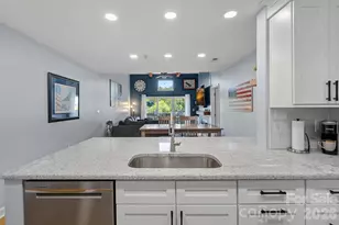 103 Pier 33 Dr, Mooresville, NC 28117 - Photo 9