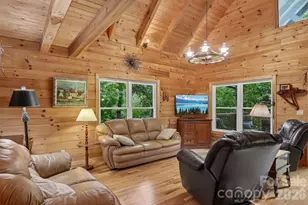 1061 Setzer Cove Rd, Maggie Valley, NC 28751 - Photo 9