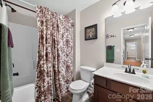 5909 Langwell Ln, Charlotte, NC 28278 - Photo 19