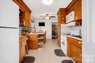 4 Brad St, Asheville, NC 28803 - Photo 11