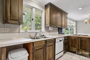 1335 36th Ave Dr NE, Hickory, NC 28601 - Photo 21
