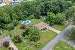 1335 36th Ave Dr NE, Hickory, NC 28601 - Photo 47