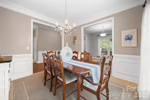 3339 Kingshire Way, Clover, SC 29710 - Photo 7