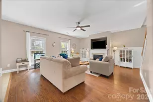 3339 Kingshire Way, Clover, SC 29710 - Photo 11