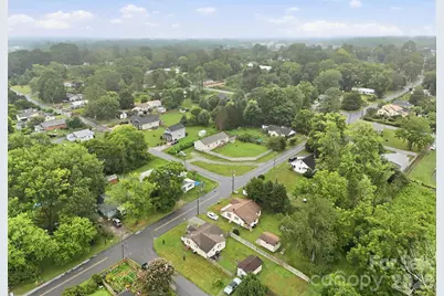 417 Glover Street, Hendersonville, NC 28792 - Photo 35