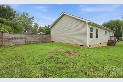 417 Glover Street, Hendersonville, NC 28792 - Photo 31