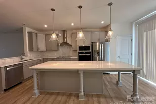 4211 Alexander Vw Dr, Charlotte, NC 28226 - Photo 7