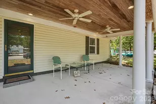 121 NW 1st St, Oak Island, NC 28465 - Photo 9