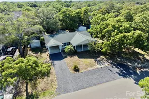 121 NW 1st St, Oak Island, NC 28465 - Photo 3