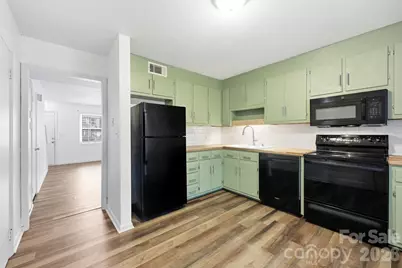 1300 Larchmont Place #210, Salisbury, NC 28144 - Photo 7