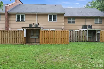 1300 Larchmont Place #210, Salisbury, NC 28144 - Photo 3