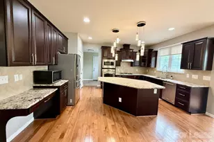 1009 Providence Forest Dr, Matthews, NC 28104 - Photo 5