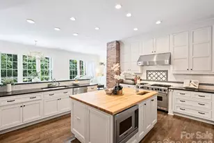 9146 Heydon Hall Cir, Charlotte, NC 28210 - Photo 13
