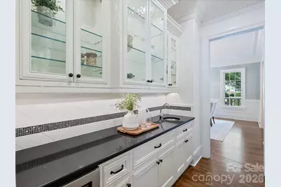 9146 Heydon Hall Circle, Charlotte, NC 28210 - Photo 7