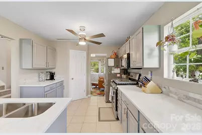 28 Secretariat Drive, Hendersonville, NC 28792 - Photo 21