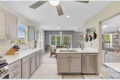 28 Secretariat Drive, Hendersonville, NC 28792 - Photo 23